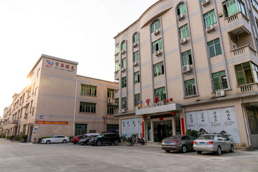 GUANGDONG YUHUA PLAYING CARDS CO.,LTD. lini produksi pabrikan