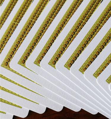 Beli Kartu Main Khusus dengan Foil Emas Premium, Desain Khusus, dan Kertas Inti Hitam 310gsm untuk Poker dan Game online manufacture