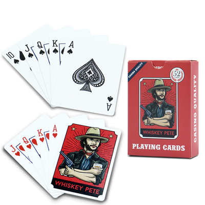 Kartu Permainan Poker Kertas Dengan Kotak Rekreasi Pribadi Bermain Kartu Dalam Gaya Cowboy