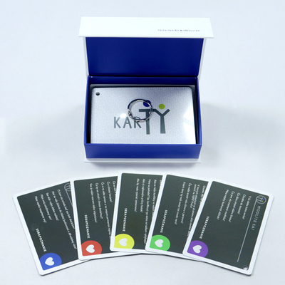 Customized Logo UV Surface Finishing Pertemuan Pertama Permainan Kartu untuk Pria dan Wanita Aneh
