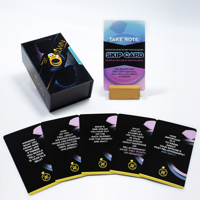 Pabrik Warna-Warna Desain Sendiri Awal Percakapan Kartu Game Custom Printing Malam Pesta Minum Kartu Game Untuk Pasangan