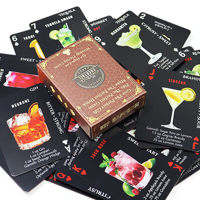 Kartu Remi Poker Tepi Merah Desain Kustom Kartu Bermain Mewah dengan Cetakan Kustom