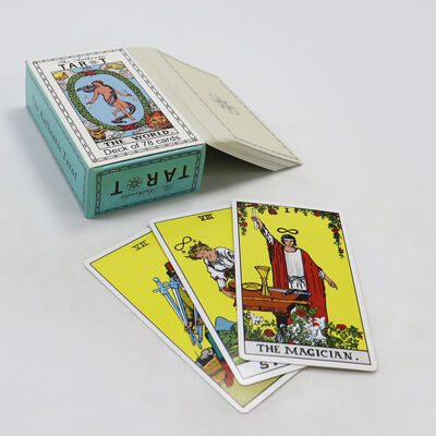 Kartu Tarot Oracle yang dicetak khusus dengan buku panduan dalam kotak kisi untuk ramalan