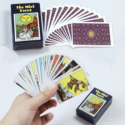 Desain Kustom Grosir 250gsm Kertas Papan Permainan Kartu Tarot Cetak dengan Buku Panduan