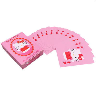Dek kartu remi yang dibuat khusus dari kartu putih pink Hello Kitty